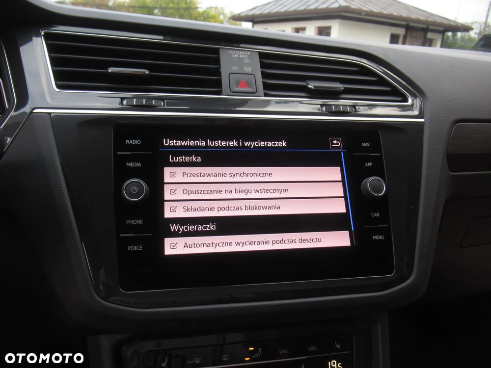 Volkswagen Tiguan 2.0 TSI 4Mot Elegance DSG - 27