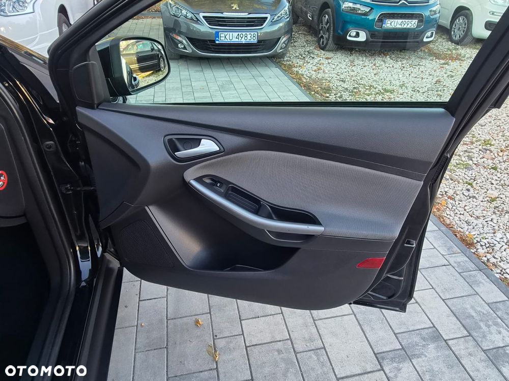 Ford Focus 1.6 TI-VCT Ambiente - 27