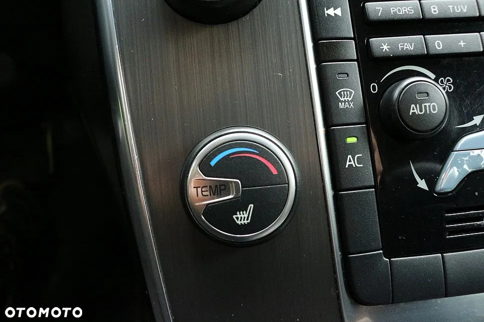 Volvo V60 D3 Geartronic Momentum - 31