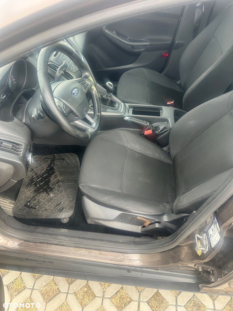 Ford Focus - 11