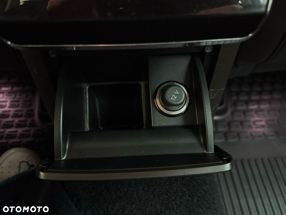 Skoda Superb 2.0 TDI 4x4 DSG L&K - 14