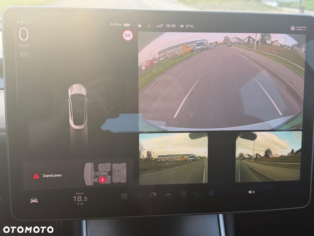 Tesla Model 3 - 33