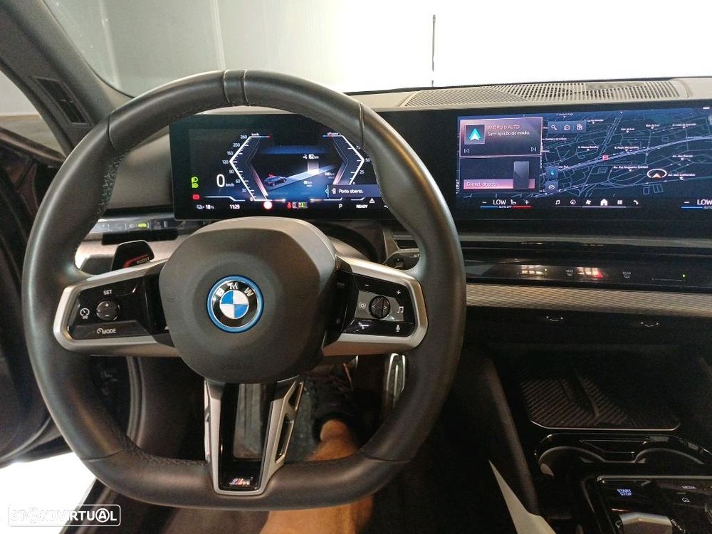 BMW i5 Touring eDrive40 - 12