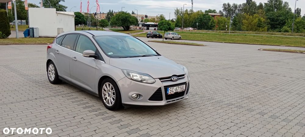 Ford Focus 1.6 Titanium - 2