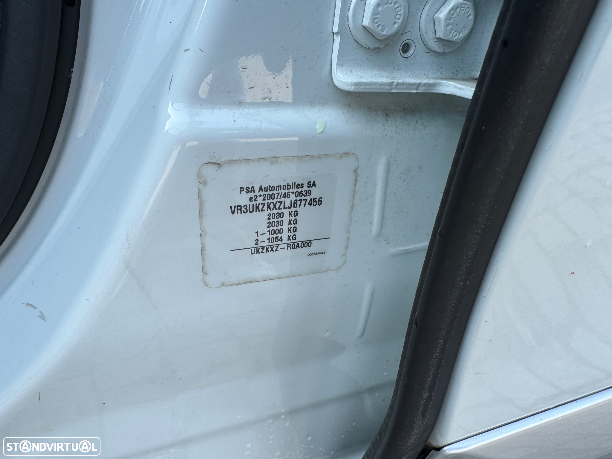 Peugeot e-2008 50 kWh Active Pack - 40