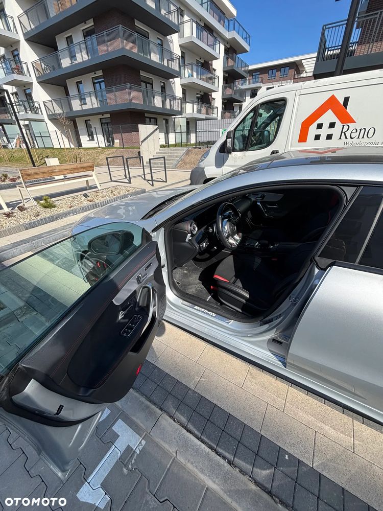 Mercedes-Benz CLA - 26