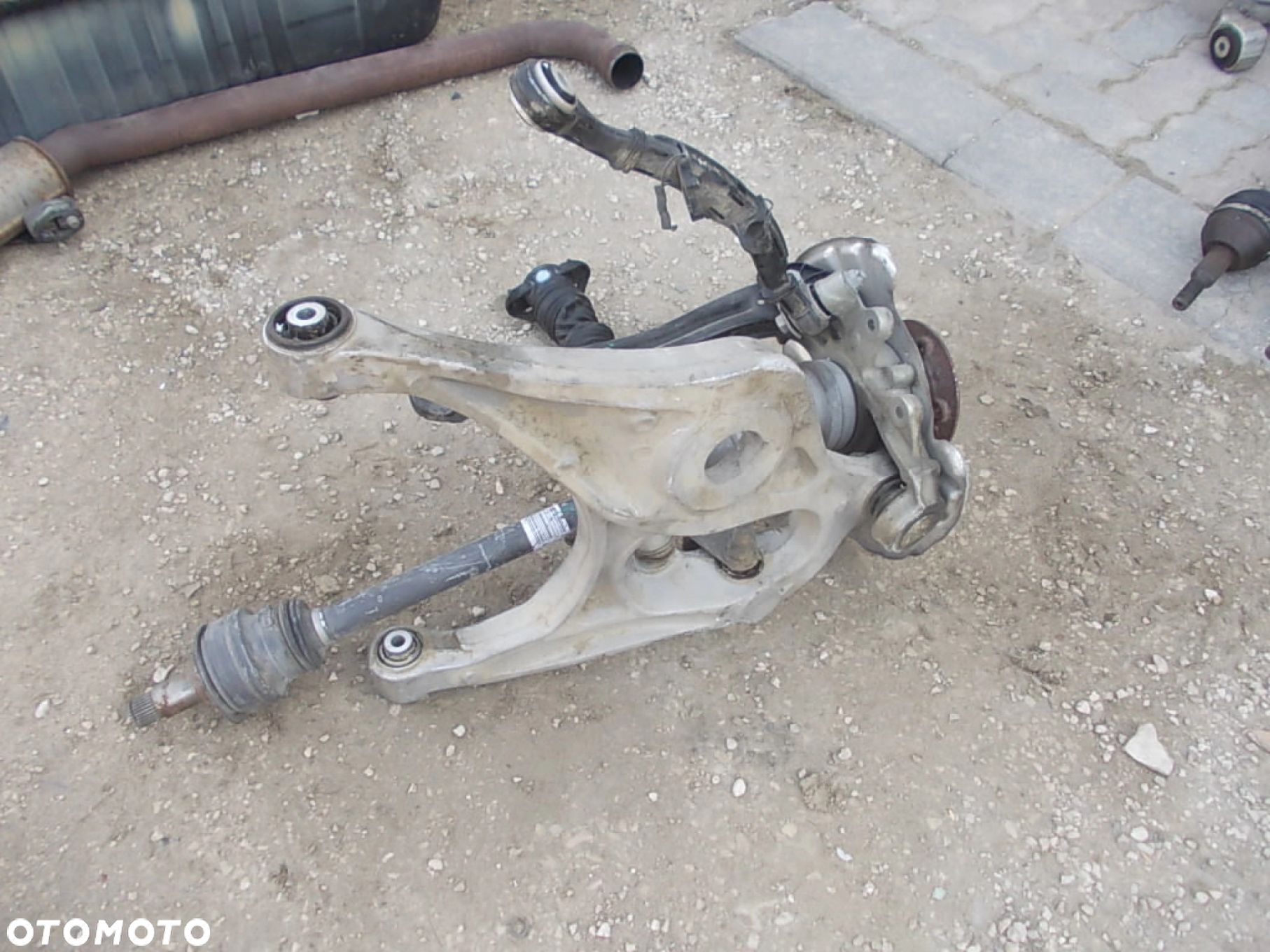 WAHACZ ZAWIESZENIE TYLNE LEWE MERCEDES ML W166 GL - 2