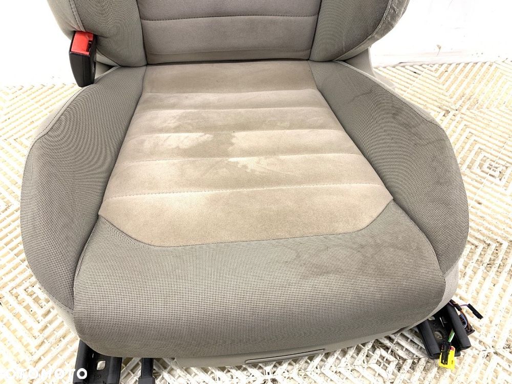 FOTEL LEWY PRZÓD  VW GOLF VII Variant (BA5, BV5) 2013 - 2022 2.0 TDI 110 kW [150 KM] olej napędowy - 2