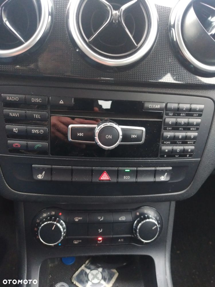 Mercedes-Benz Klasa B 180 CDI (BlueEFFICIENCY) - 10