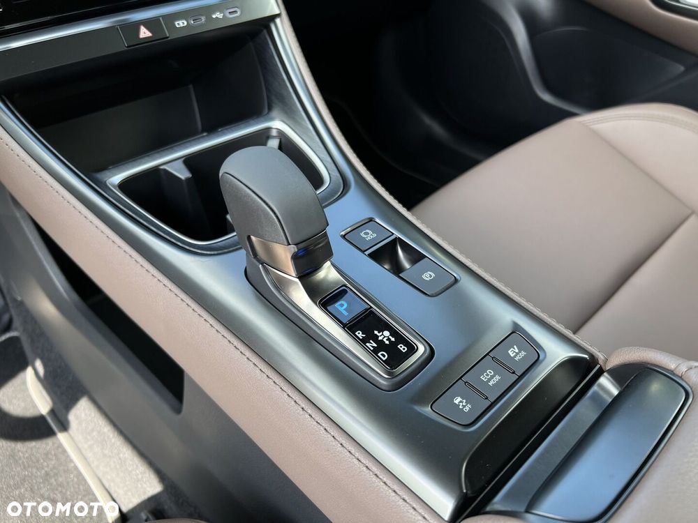 Lexus LBX 1.5 Hybrid Elegant - 16