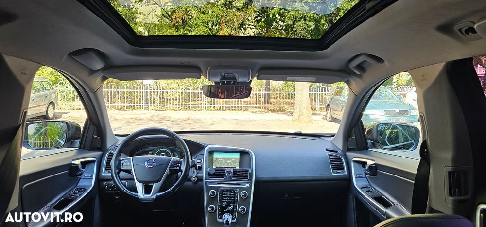Volvo XC 60 D5AWD Summum - 10