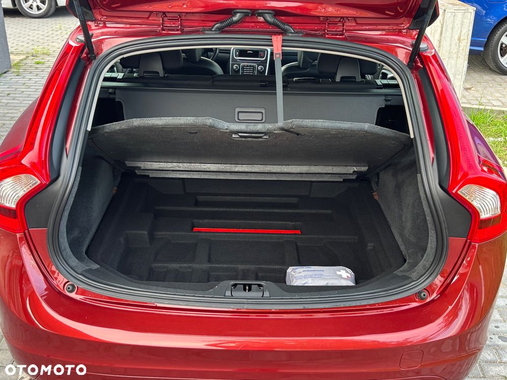 Volvo V60 D2 Drive-E Kinetic - 34