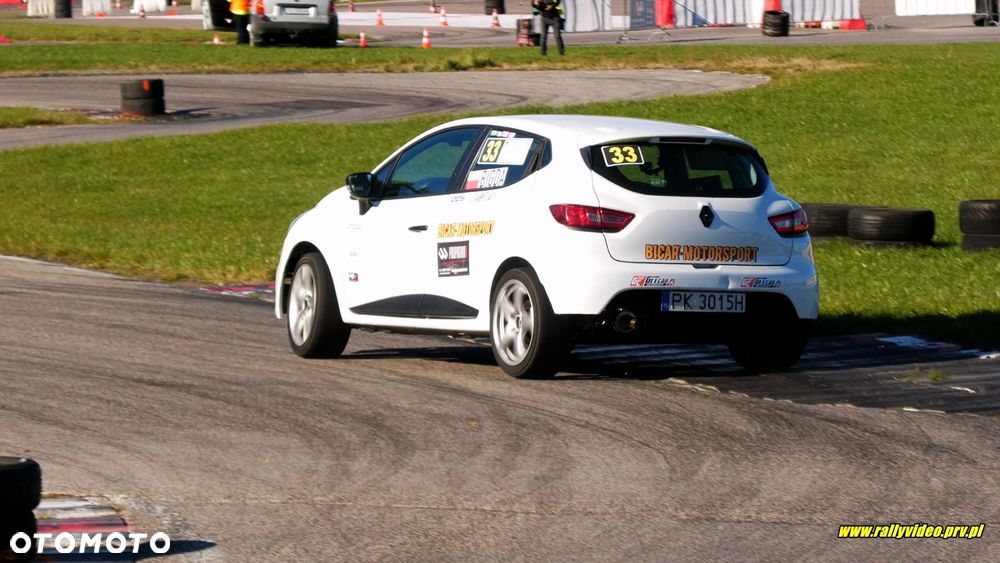 Renault Clio TCe 220 EDC R.S Trophy - 3