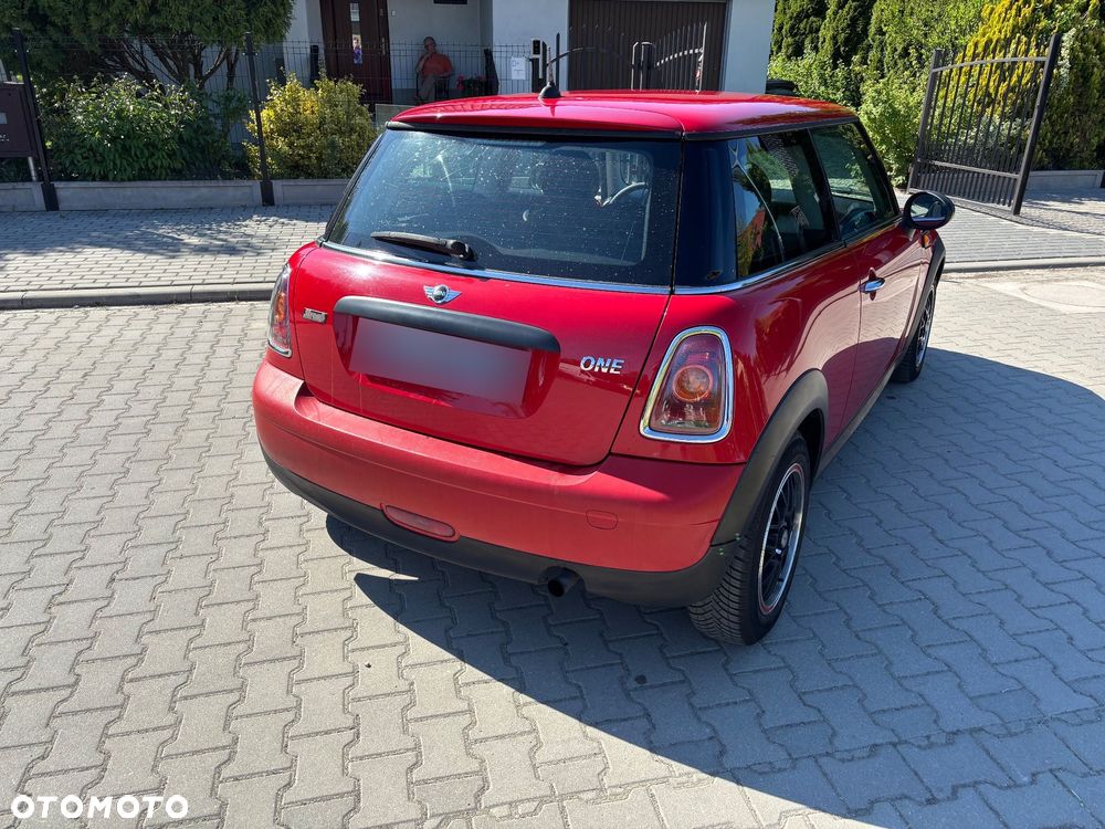 MINI ONE - 8
