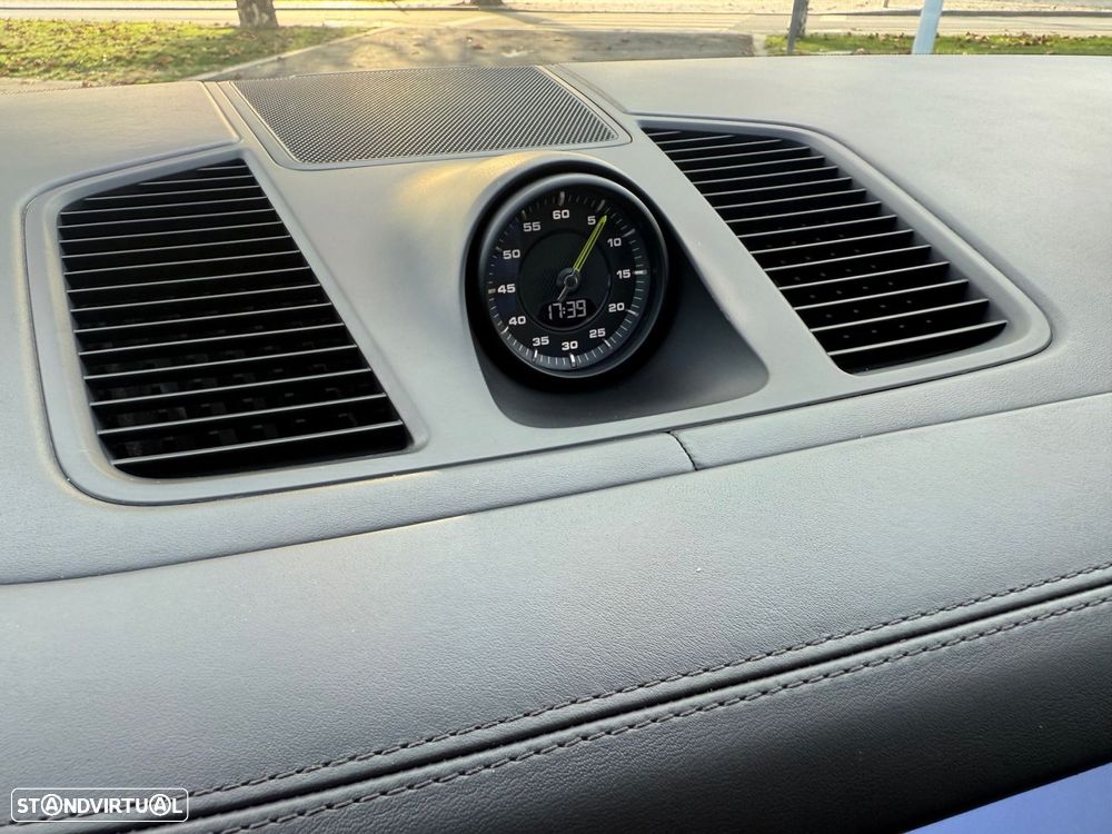 Porsche Cayenne Coupé E-Hybrid - 23