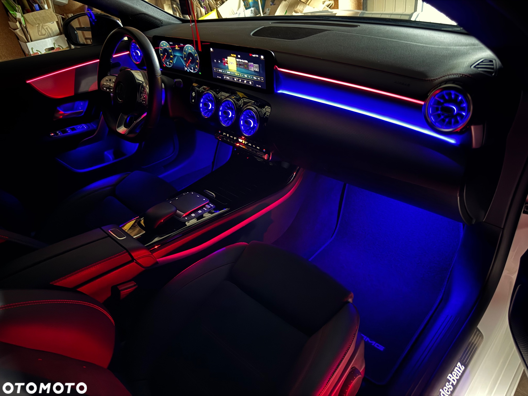 Mercedes-Benz CLA 200 AMG Line 7G-DCT - 32