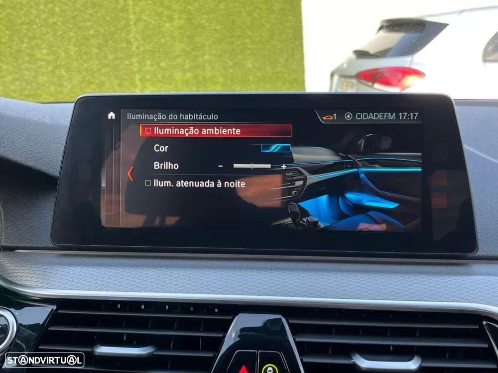 BMW 530 e iPerformance Pack M - 19