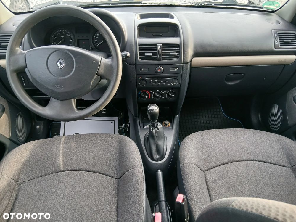 Renault Clio 1.2 16V Confort Dynamique - 9