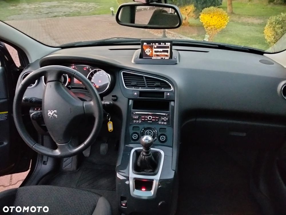 Peugeot 5008 1.6 THP Active - 15