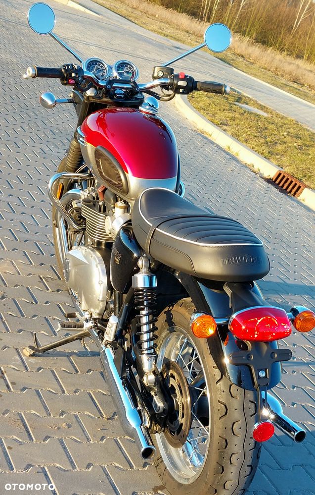Triumph Bonneville - 29
