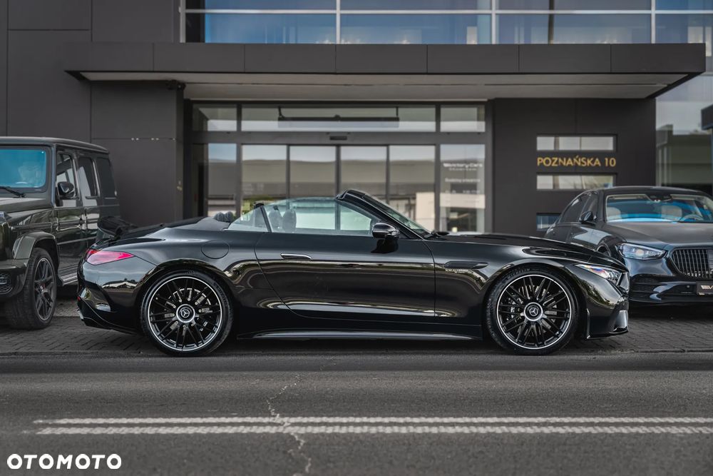 Mercedes-Benz SL AMG 63 4-Matic+ - 16