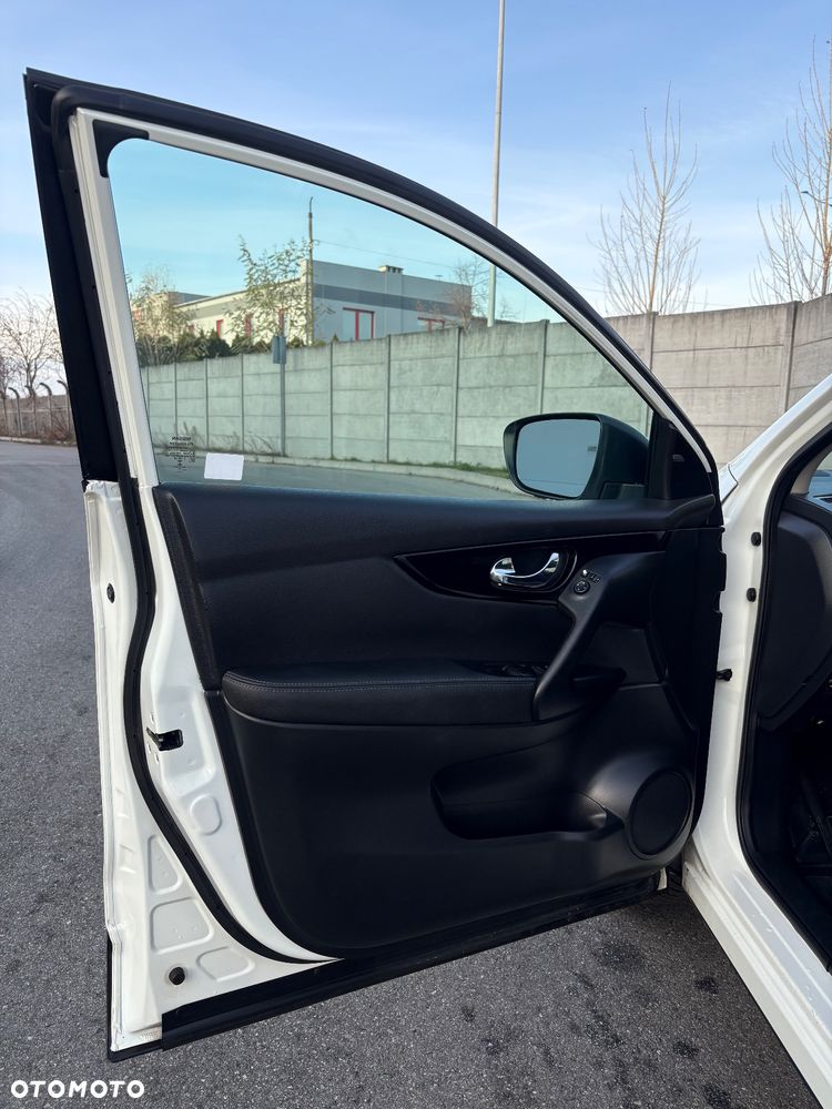 Nissan Qashqai 1.6 DCi ALL-MODE 4x4i TEKNA - 27