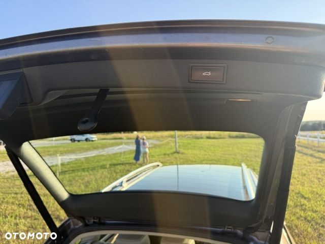 Skoda Superb 2.0 TDI Platinum - 12