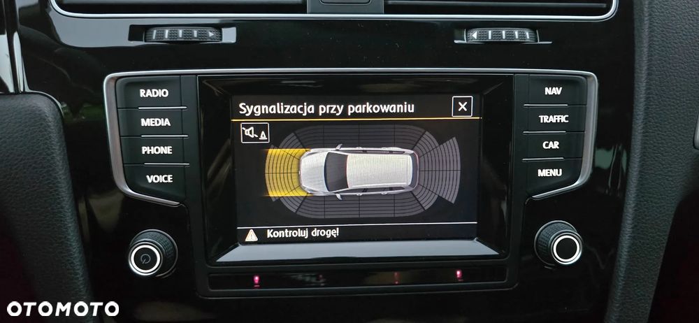 Volkswagen Golf 1.6 BlueTDI Cup - 9