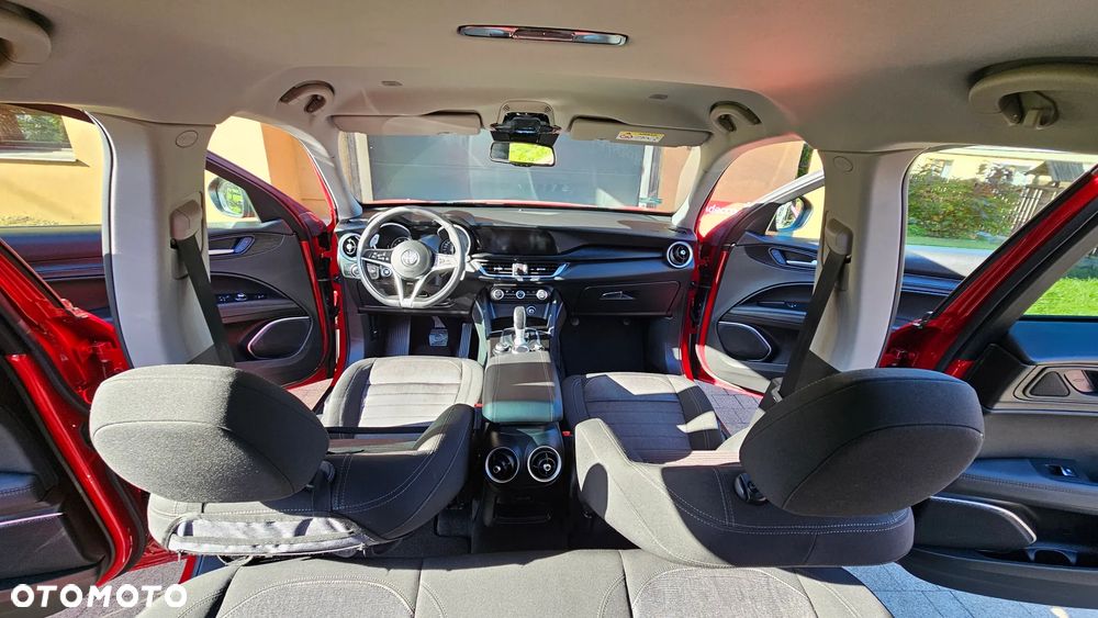 Alfa Romeo Stelvio - 7