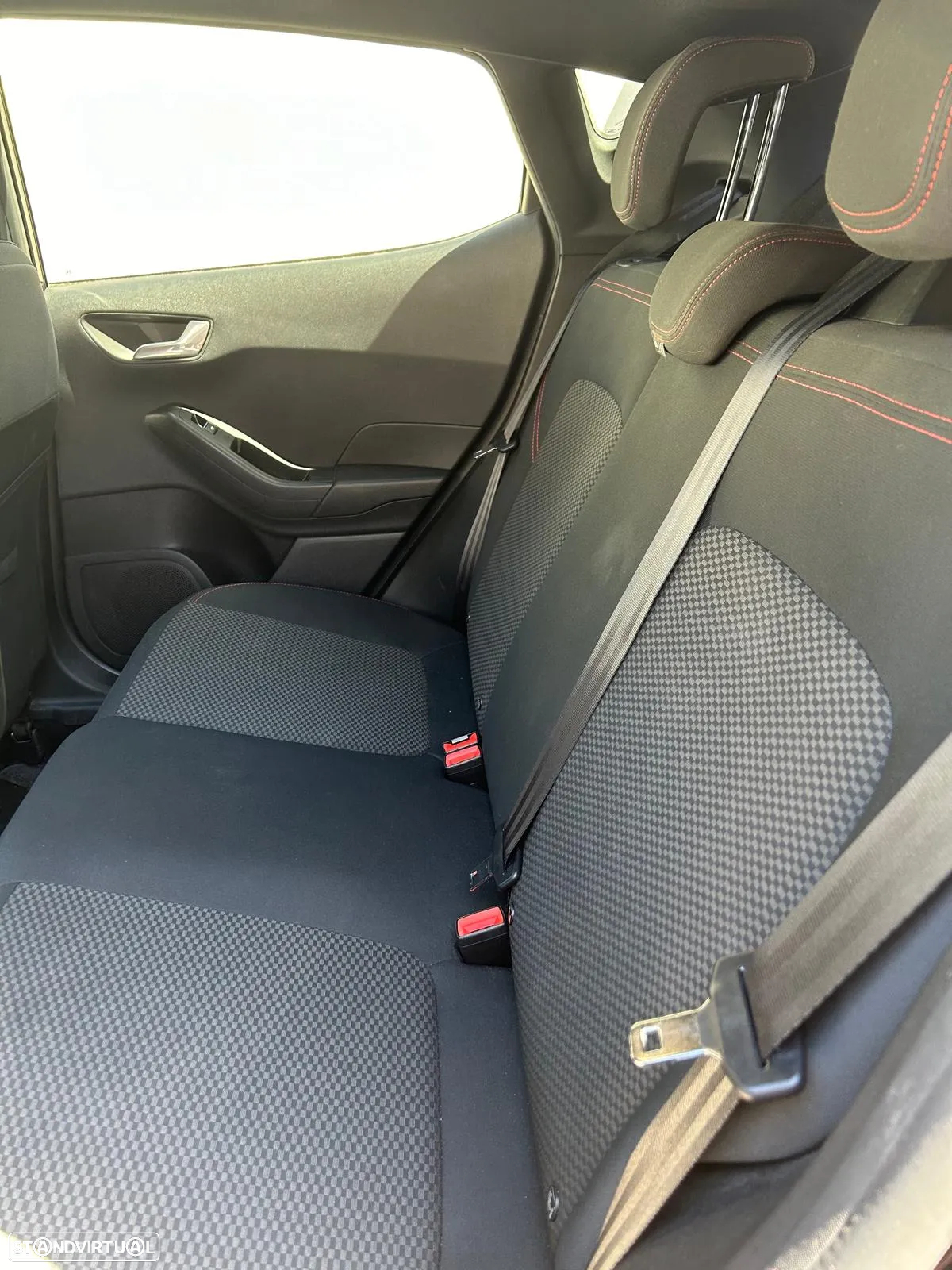 Ford Fiesta - 7