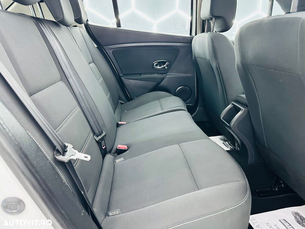 Renault Megane dCi 95 FAP LIMITED - 8