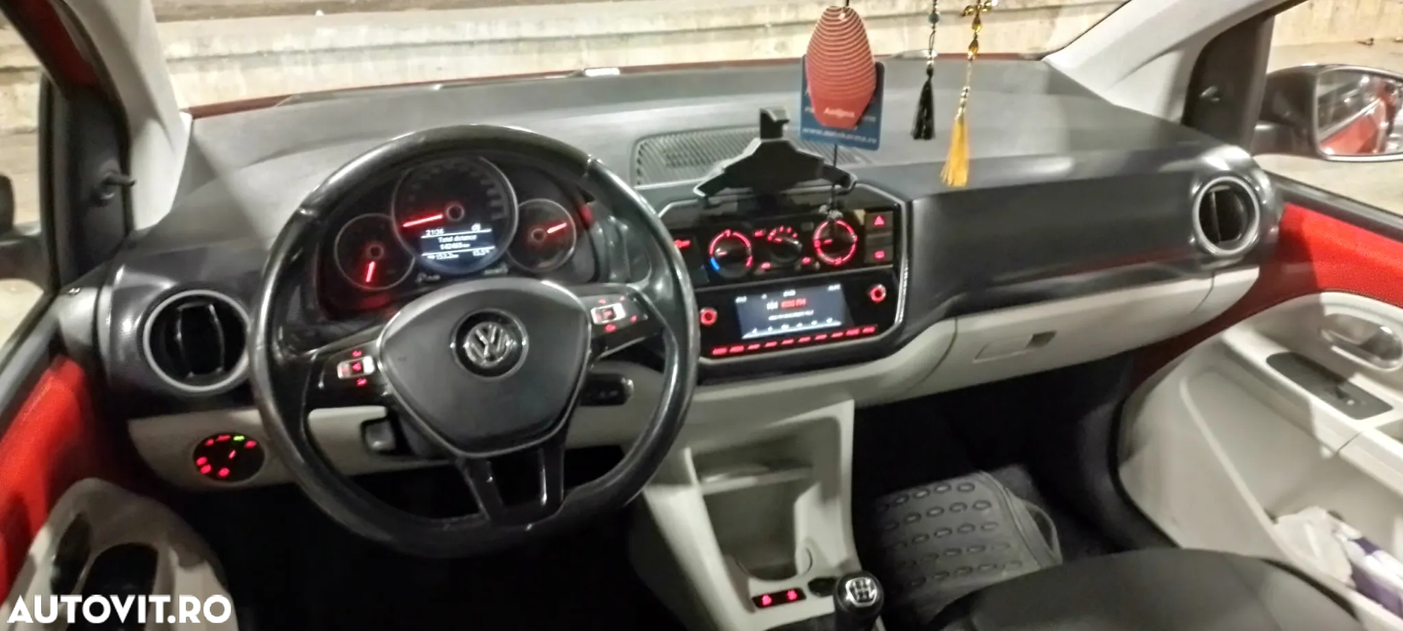 Volkswagen up! Eco Start-Stop special black pearl - 12