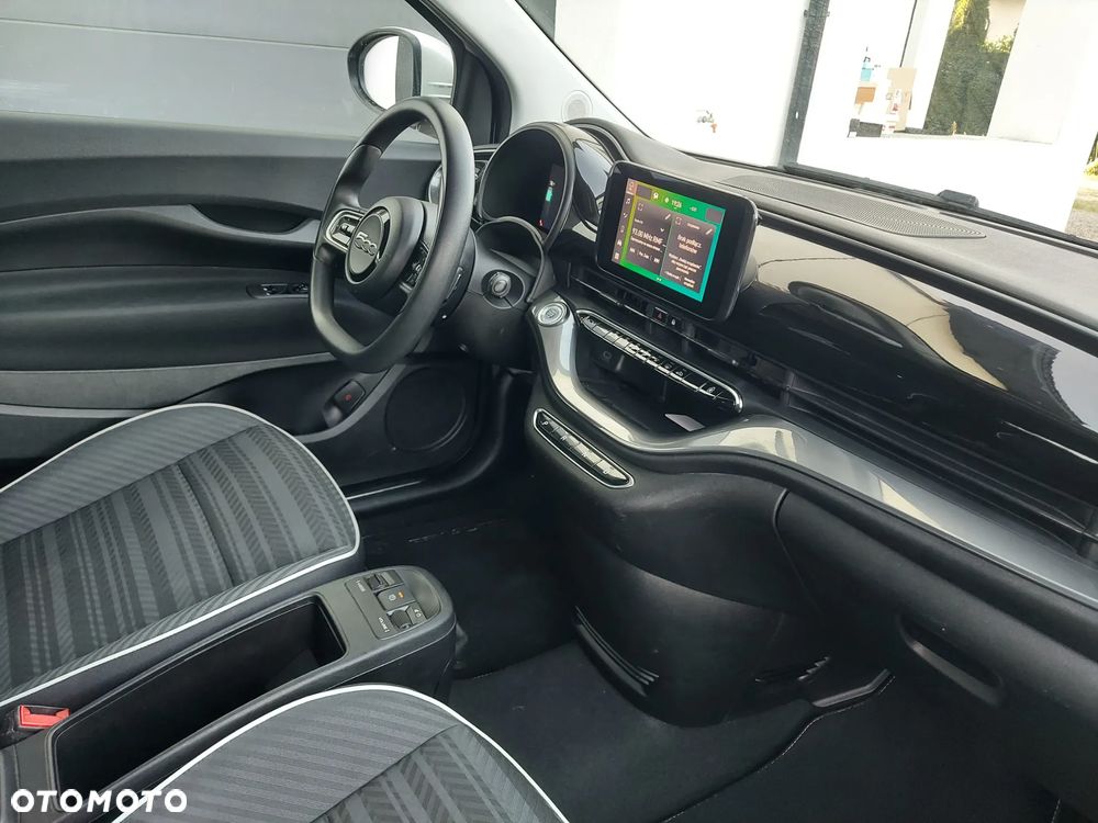Fiat 500e by Bocelli - 8