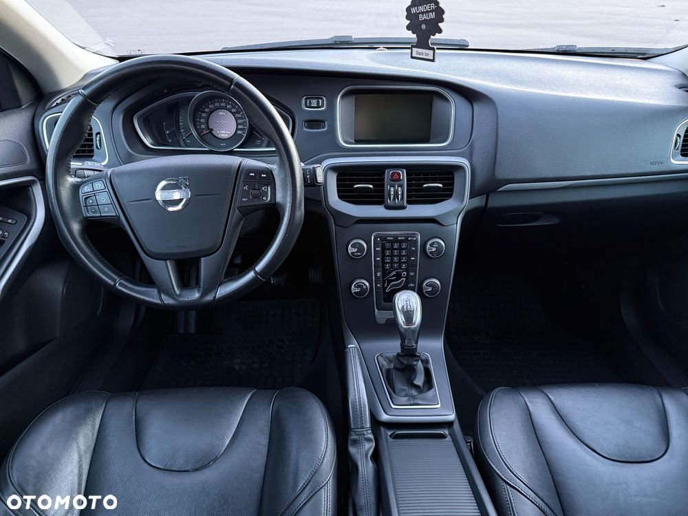 Volvo V40 D2 - 12