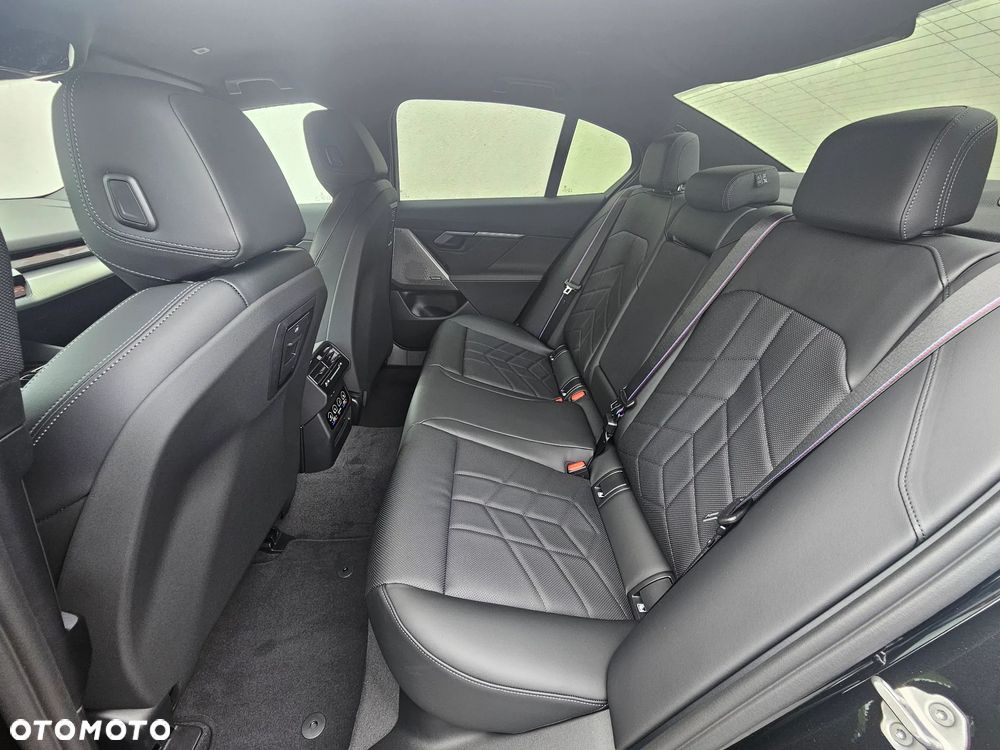 BMW Seria 5 - 17