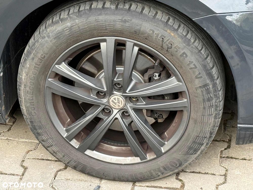 Volkswagen Passat 2.0 TDI SCR Comfortline DSG - 16
