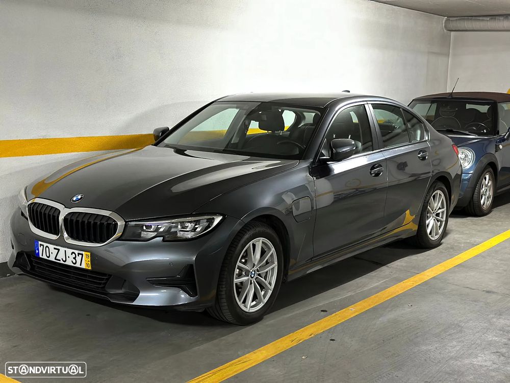 BMW 330 e Corporate Edition Auto - 1