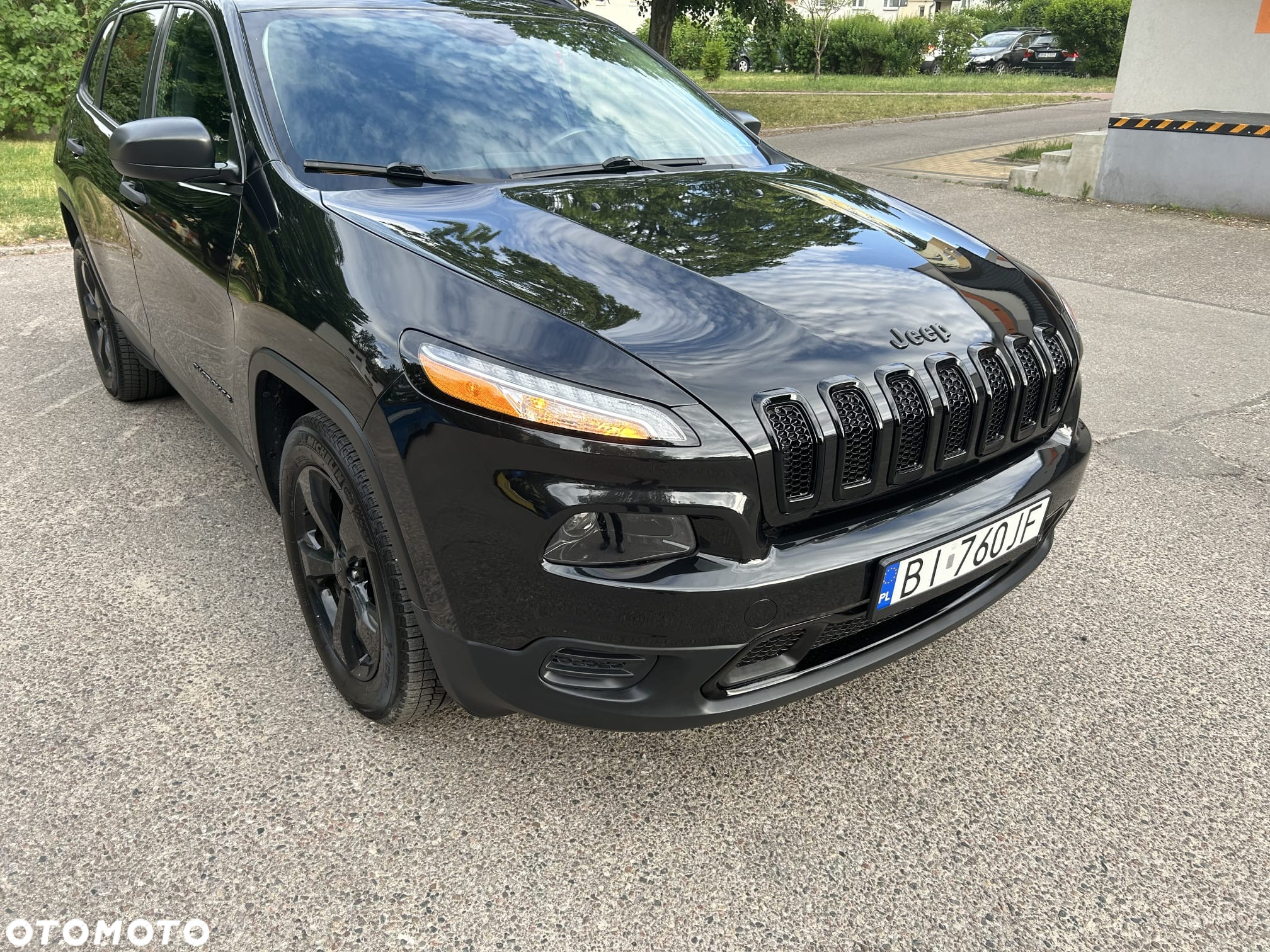 Jeep Cherokee - 11