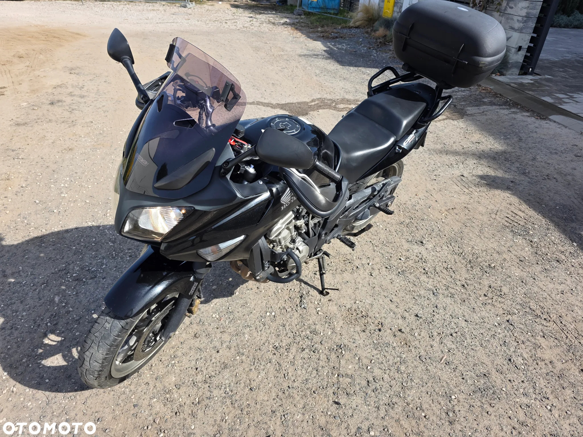 Honda CBF - 2
