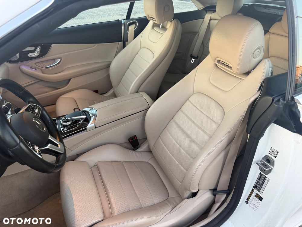 Mercedes-Benz Klasa C 300 4MATIC 9G-TRONIC - 3