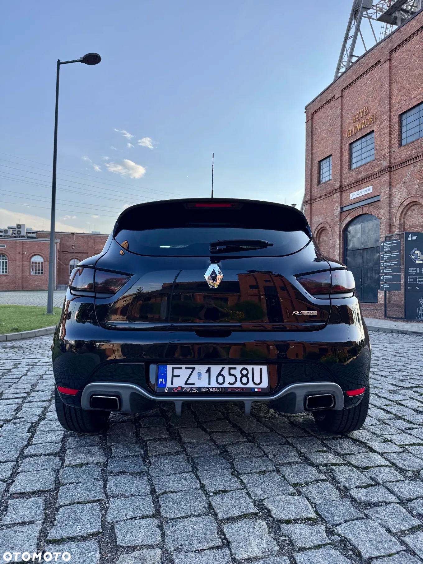Renault Clio 1.6 R.S.Trophy 220 EDC - 8