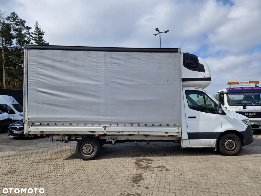 Mercedes-Benz Sprinter 319 Sypialka Led - 16