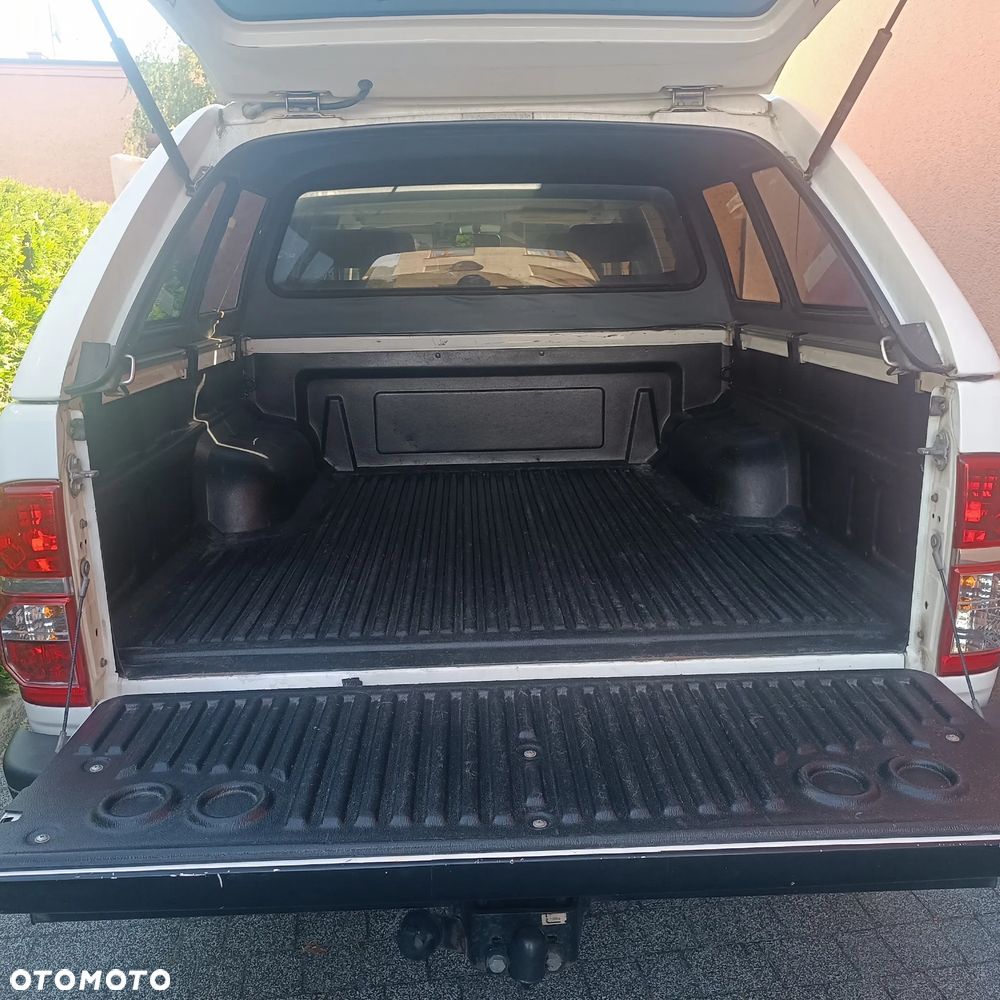 Toyota Hilux 3.0 D-4D SR5 - 8