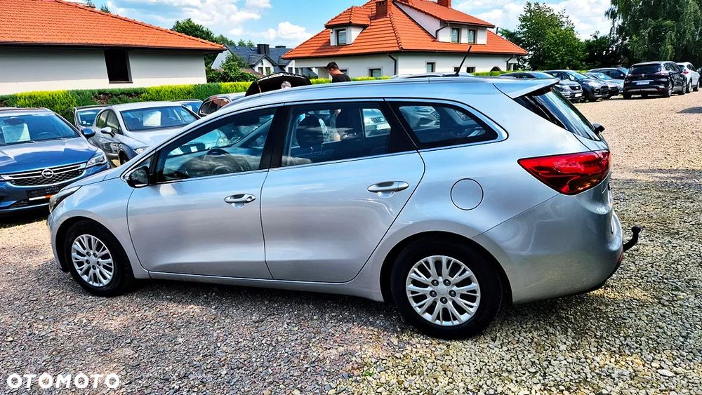 Kia Ceed 1.6 GDI XL - 19