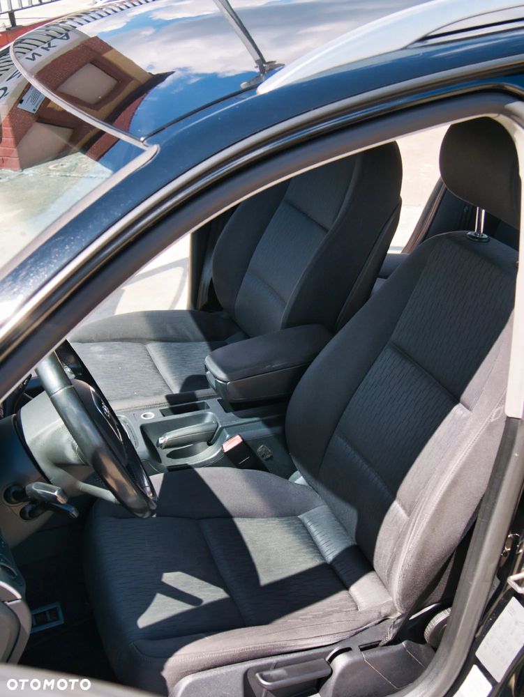 Audi A4 Avant 2.0 TDI DPF - 23