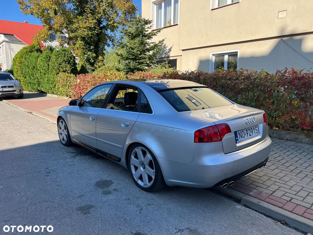 Audi S4 Limousine 4.2 Quattro Tiptr - 26