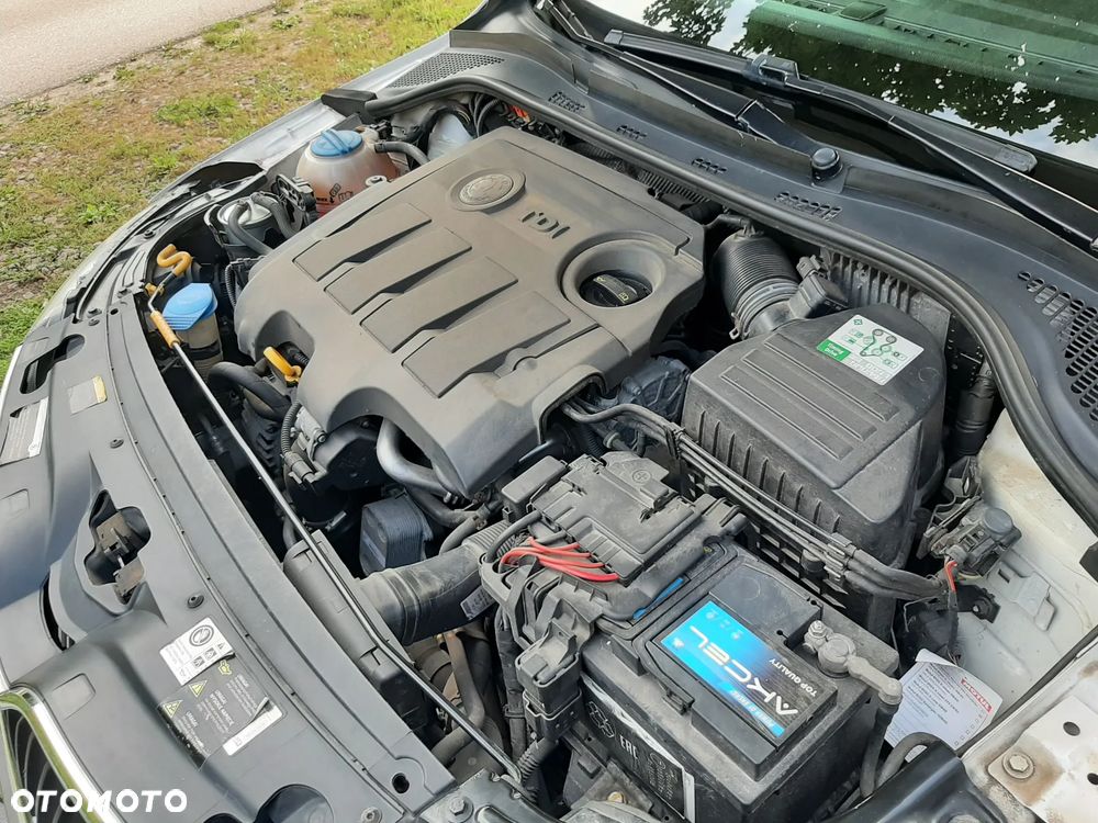 Skoda RAPID - 8