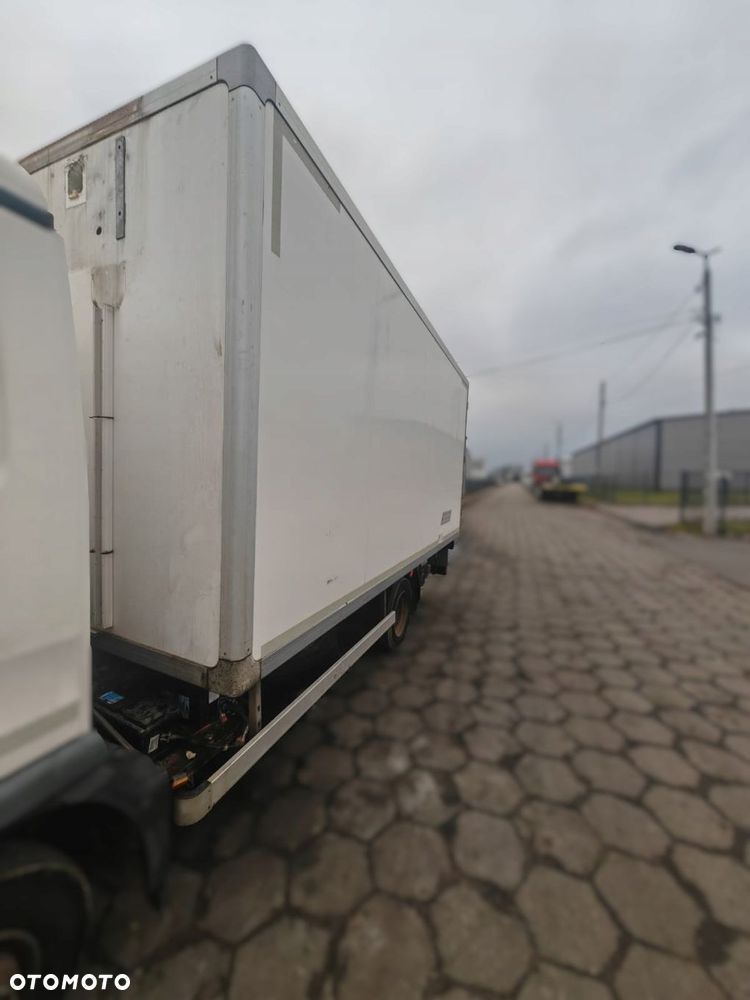 ZABUDOWA CHŁODNIA dłu 4,50m szer 2,60m wys 2,25m podram 0,86m - 9