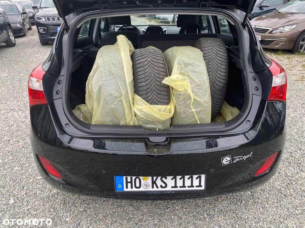Hyundai i30 1.4 Premium - 19