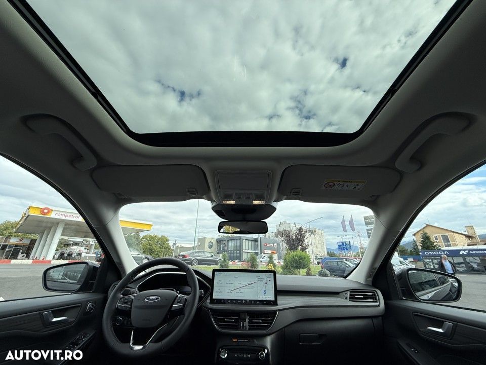 Ford Kuga - 28